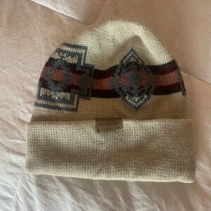 Pendleton Beige Knit Beanie with Leather Tag